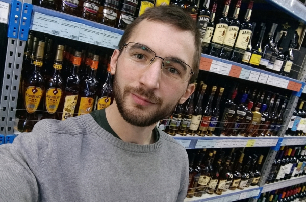 Купил один раз и больше не возьму: 5 популярных коньяков с плохими отзывами