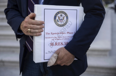 В Конгрессе набралось достаточное количество голосов, чтобы инициировать процедуру раскрытия файлов Эпштейна