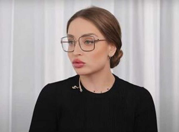 Ксения Мосунова (Губина, Решетникова): от ИСПИР и АНБО Наследие до скандала с учебником Останиной